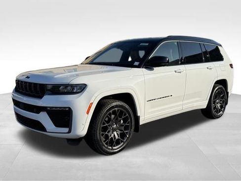 New 2026 Jeep Grand Cherokee L Summit image 3