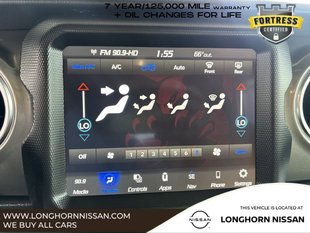 Used 2023 Jeep Wrangler Unlimited Sahara AWD/4WD image 18