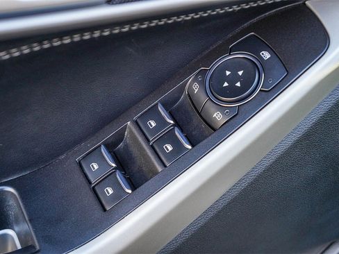 Used 2023 Ford Explorer XLT image 22