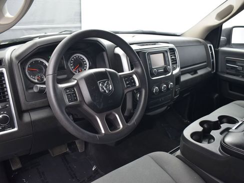 Used 2022 RAM 1500 Classic SLT image 5