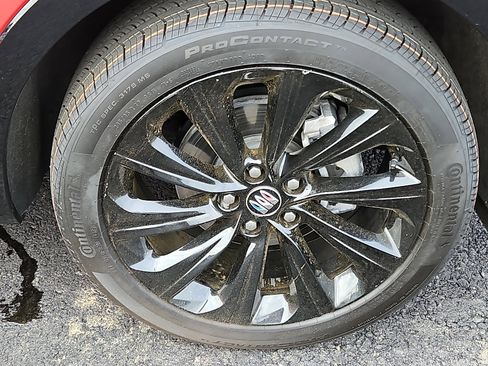 Used 2024 Buick Envista Sport Touring w/ Convenience I Package FWD image 8