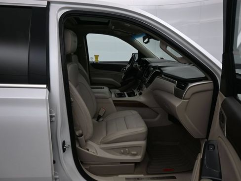 Used 2019 GMC Yukon XL Denali w/ Denali Ultimate Package AWD/4WD image 56