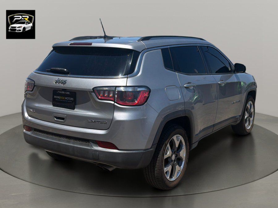 Used 2019 Jeep Compass Limited AWD/4WD image 5