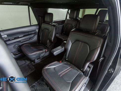 Used 2022 Ford Expedition Max Limited AWD/4WD image 32