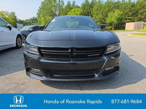 Used 2016 Dodge Charger R/T w/ Blacktop Package RWD image 9