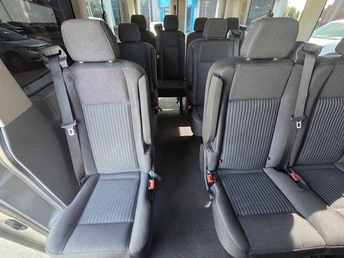 Used 2017 Ford Transit 350 XLT RWD image 13
