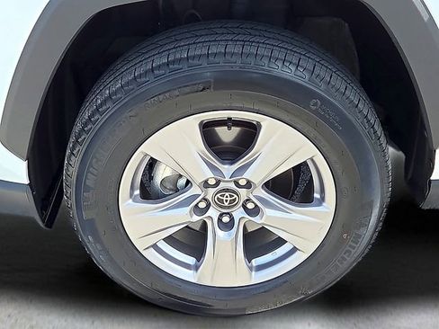 Used 2025 Toyota RAV4 XLE AWD/4WD image 9