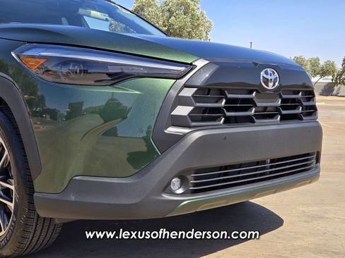 Used 2026 Toyota Corolla Cross XLE w/ Convenience Package FWD image 8