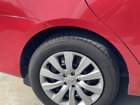 Used 2013 Toyota Corolla LE FWD image 12