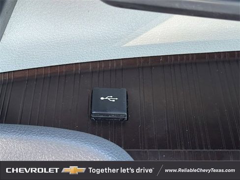 Used 2023 Toyota Sienna XLE image 21