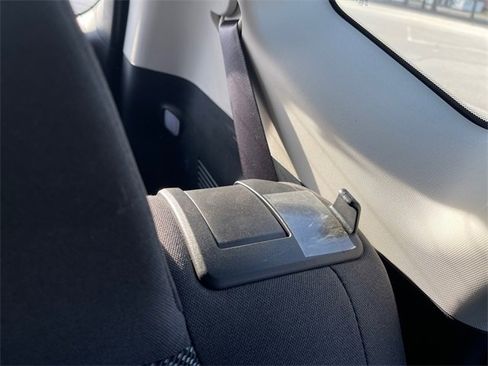 Used 2021 Kia Seltos LX image 18