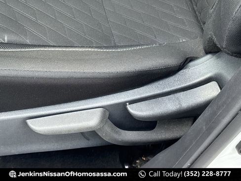 Certified 2024 Nissan Kicks SV FWD image 32