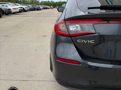 Used 2024 Honda Civic EX-L image 7