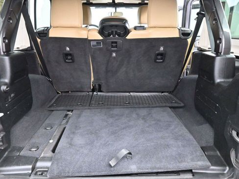 Used 2018 Jeep Wrangler Unlimited Sahara w/ Dual Top Group image 10