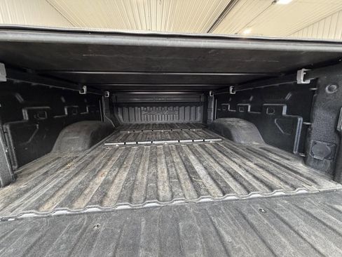 Used 2024 Chevrolet Silverado 2500 ZR2 w/ Technology Package image 20