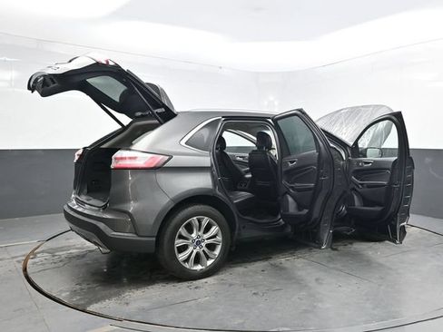 Used 2019 Ford Edge Titanium w/ Cold Weather Package AWD/4WD image 43