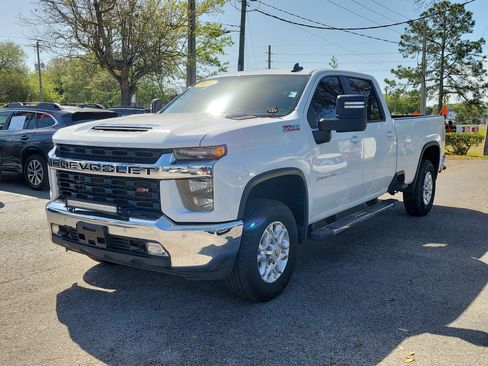 Used 2022 Chevrolet Silverado 2500 LT w/ All Star Edition image 3