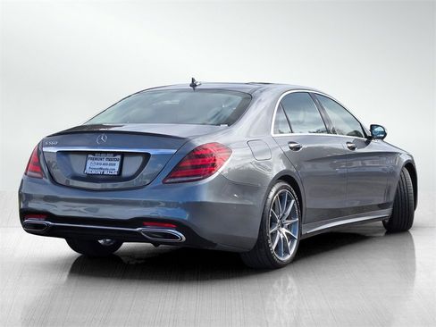 Used 2019 Mercedes-Benz S 560 Sedan image 4