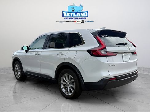 Used 2024 Honda CR-V EX-L image 3