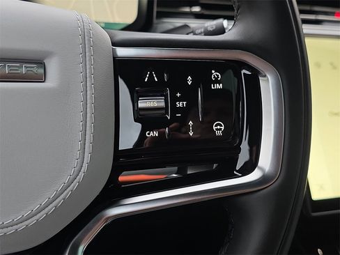 New 2026 Land Rover Range Rover Sport SE image 18