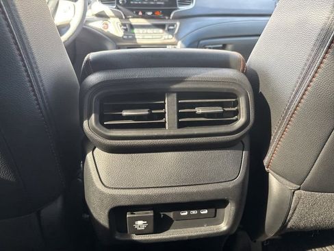 Used 2024 Honda Passport TrailSport image 13