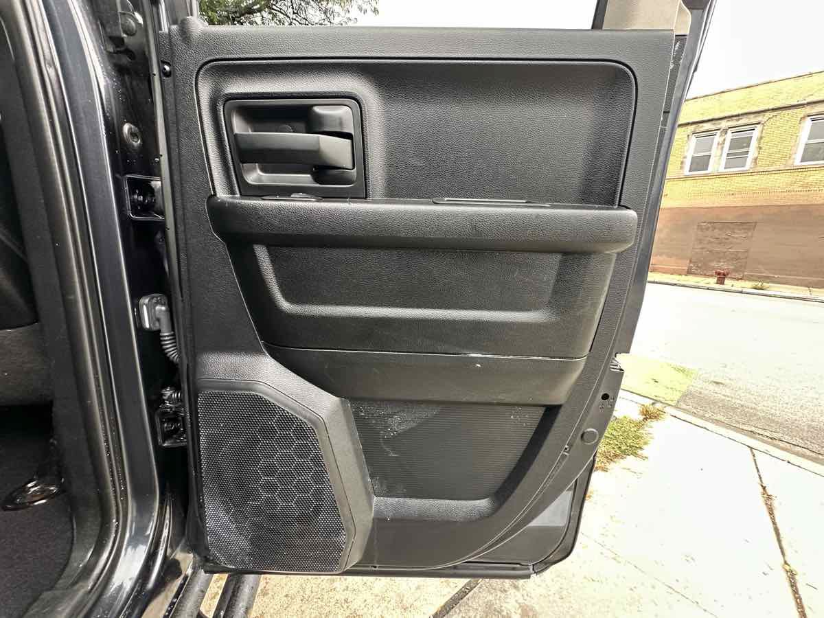 Used 2017 RAM 1500 Express AWD/4WD image 31