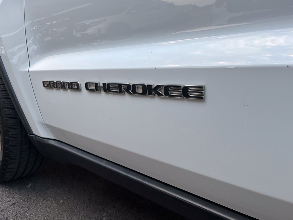 Used 2017 Jeep Grand Cherokee Limited RWD image 10