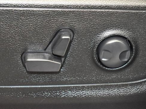 Used 2024 RAM 1500 Big Horn AWD/4WD image 16