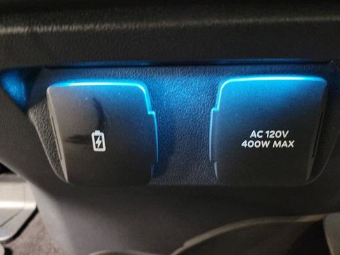 Used 2024 Ford F150 Lariat w/ Equipment Group 502A High image 17