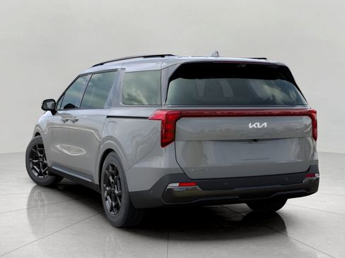 New 2026 Kia Carnival FWD image 4