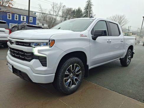 Certified 2024 Chevrolet Silverado 1500 RST image 3