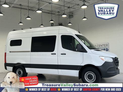 Used 2022 Mercedes-Benz Sprinter 144 Cargo image 1