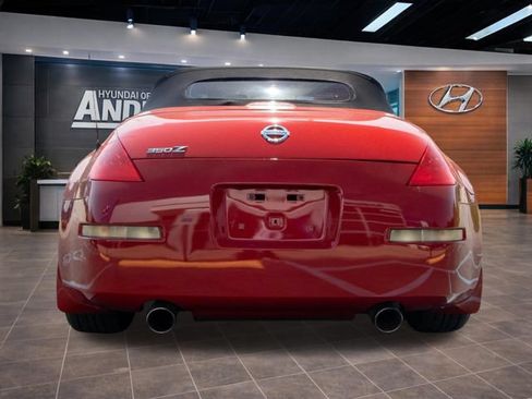 Used 2006 Nissan 350Z Touring RWD image 8