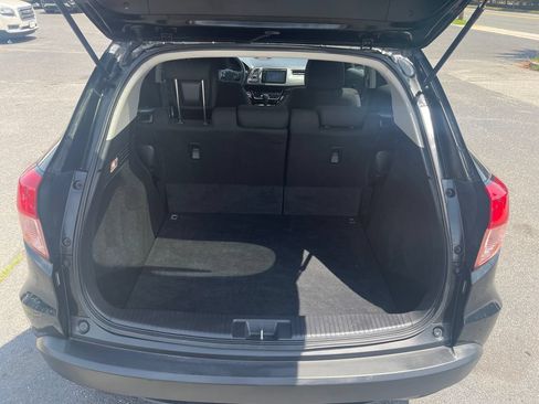Used 2017 Honda HR-V EX image 16