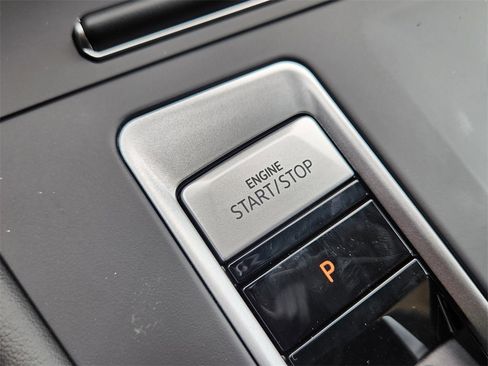 New 2026 Volkswagen Atlas Cross Sport SE image 13