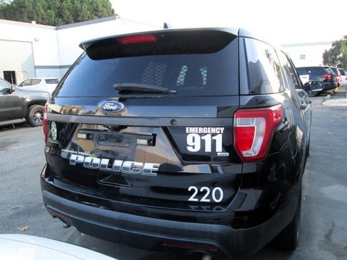 Used 2016 Ford Explorer 4WD Police Interceptor image 3