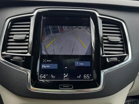 Used 2016 Volvo XC90 T6 Momentum w/ Momentum Plus Package AWD/4WD image 29