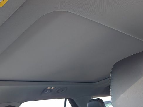 Used 2024 Ford Explorer XLT w/ Equipment Group 202A image 11