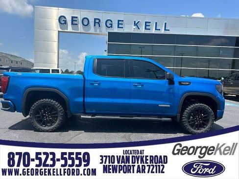 Used 2024 GMC Sierra 1500 Elevation w/ X31 Off-Road Package AWD/4WD image 1