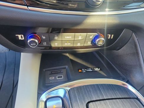 Used 2023 Buick Enclave Avenir w/ Avenir Technology Package image 21