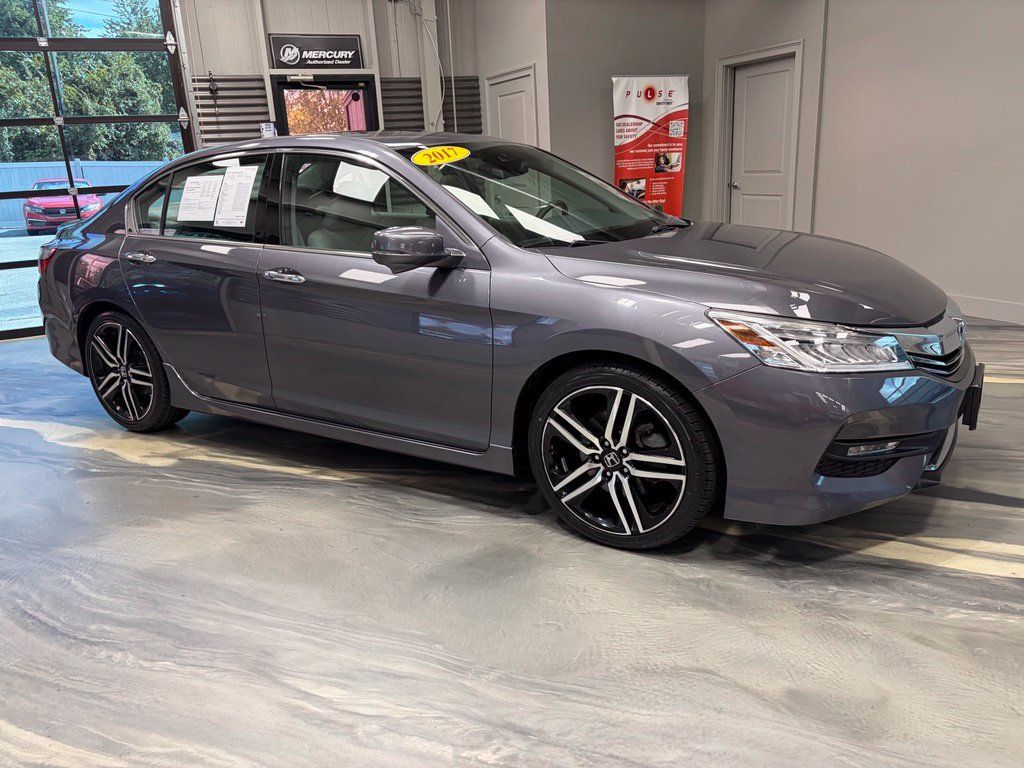Used 2017 Honda Accord Touring image 33
