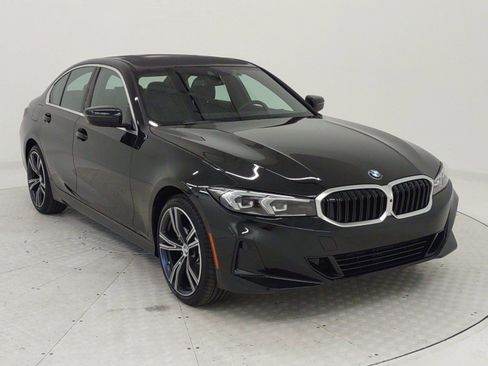 Used 2024 BMW 330i Sedan w/ Convenience Package image 18