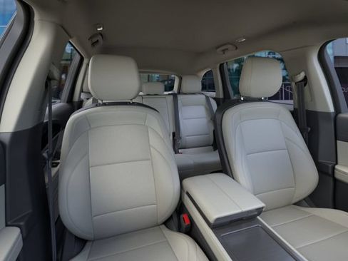 New 2026 Lincoln Nautilus Premier AWD/4WD image 10