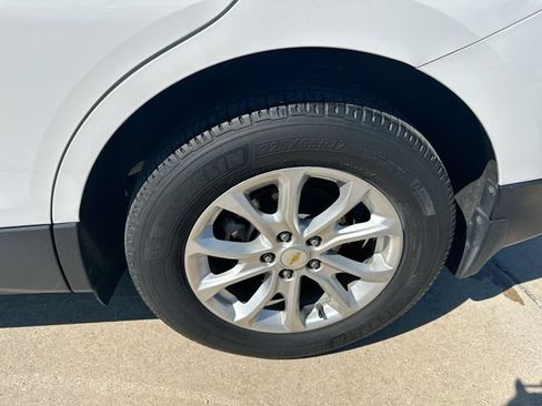 Used 2018 Chevrolet Equinox LT FWD image 46