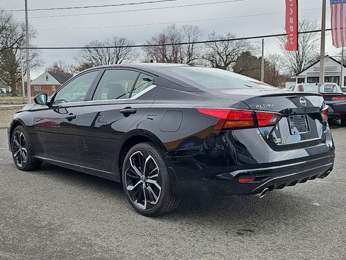 Used 2025 Nissan Altima 2.5 SR AWD/4WD image 4