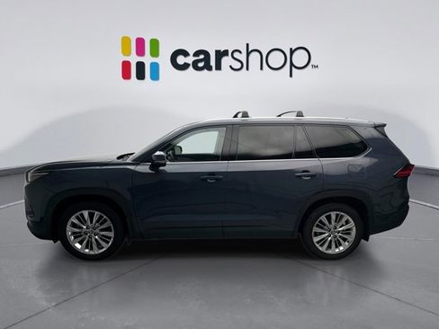 Used 2024 Toyota Grand Highlander PLATINUM image 2