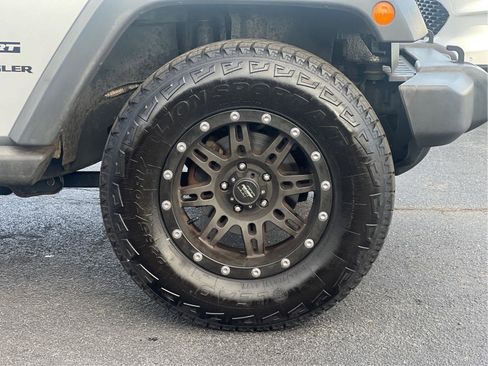 Used 2012 Jeep Wrangler Sport image 23