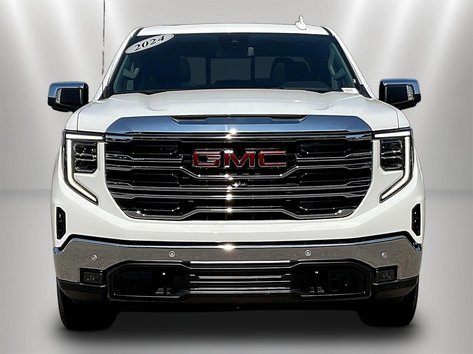 Used 2024 GMC Sierra 1500 SLT w/ SLT Premium Plus Package AWD/4WD image 2