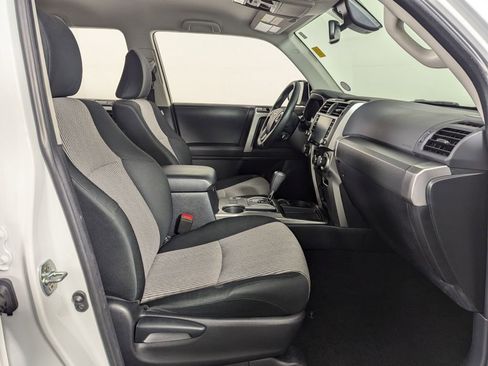 Used 2024 Toyota 4Runner SR5 image 39