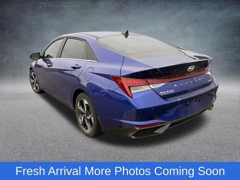 Used 2023 Hyundai Elantra Limited FWD image 4
